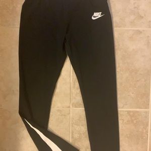 Nike leggings. Youth size medium. Black w/white